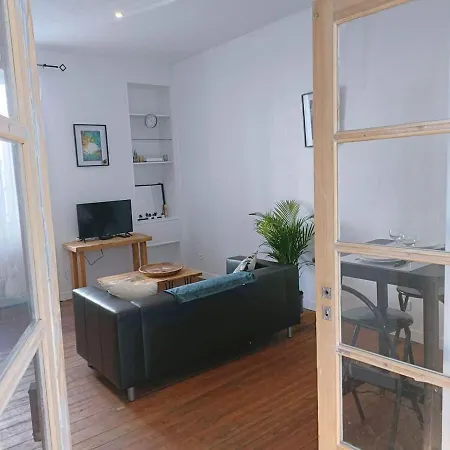 Maison Arc-En-Ciel Avec Terrasse Stationnement Gratuit. Holiday home Angouleme